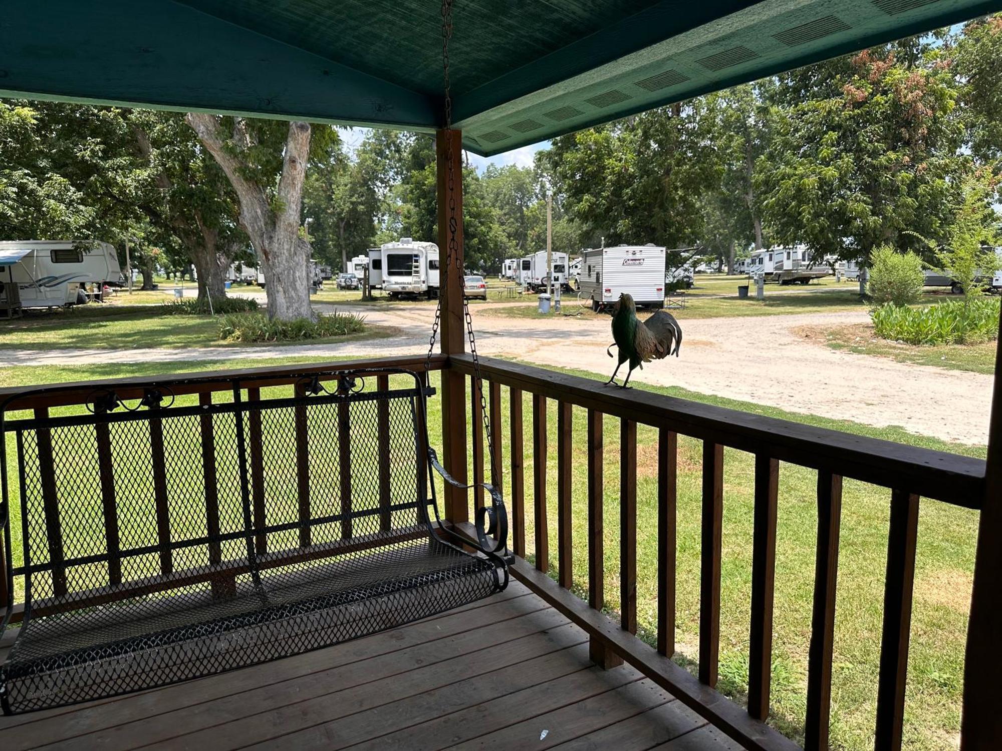 Turn On Inn Lake Village Exterior foto