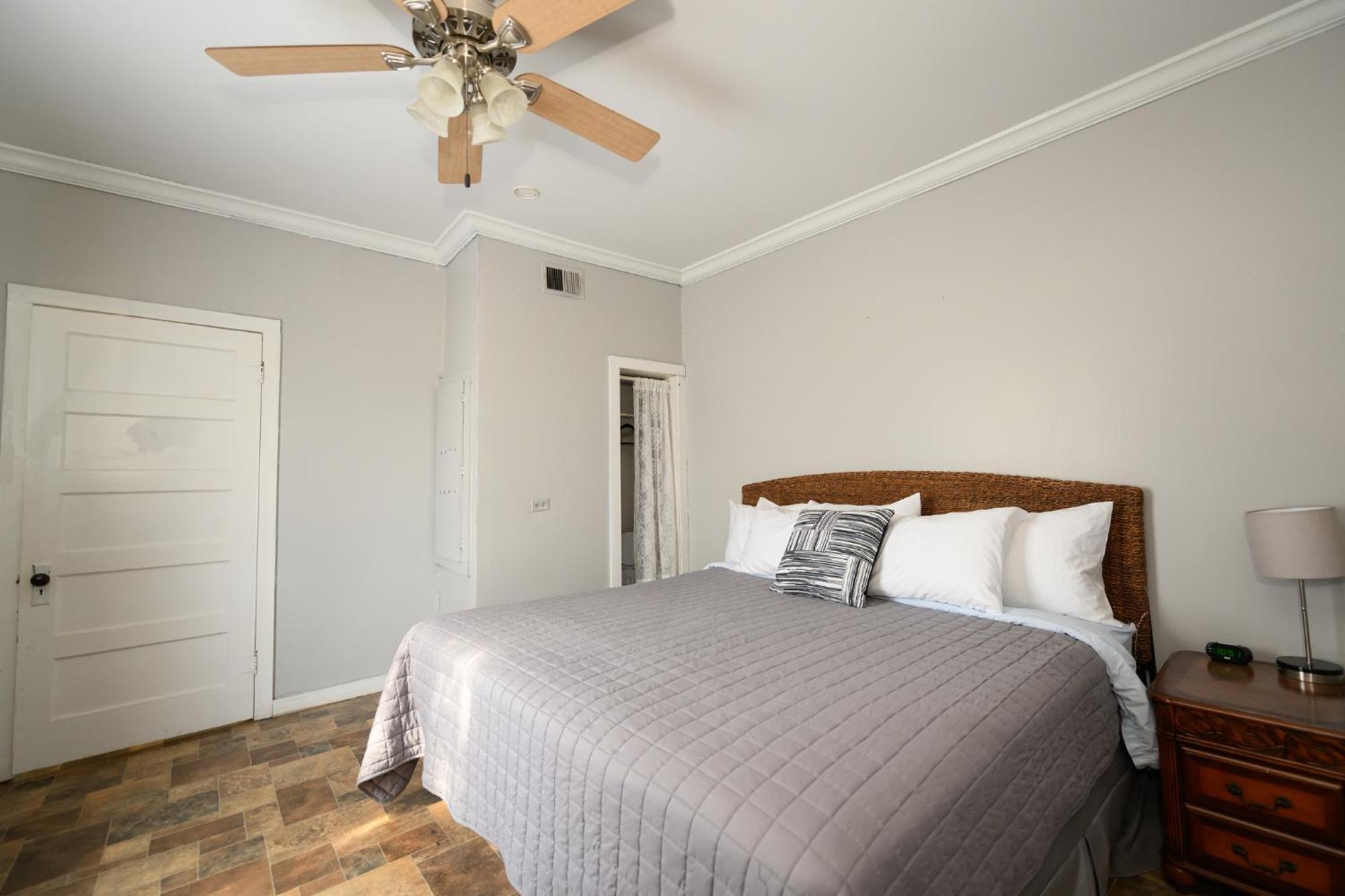Turn On Inn Lake Village Quarto foto